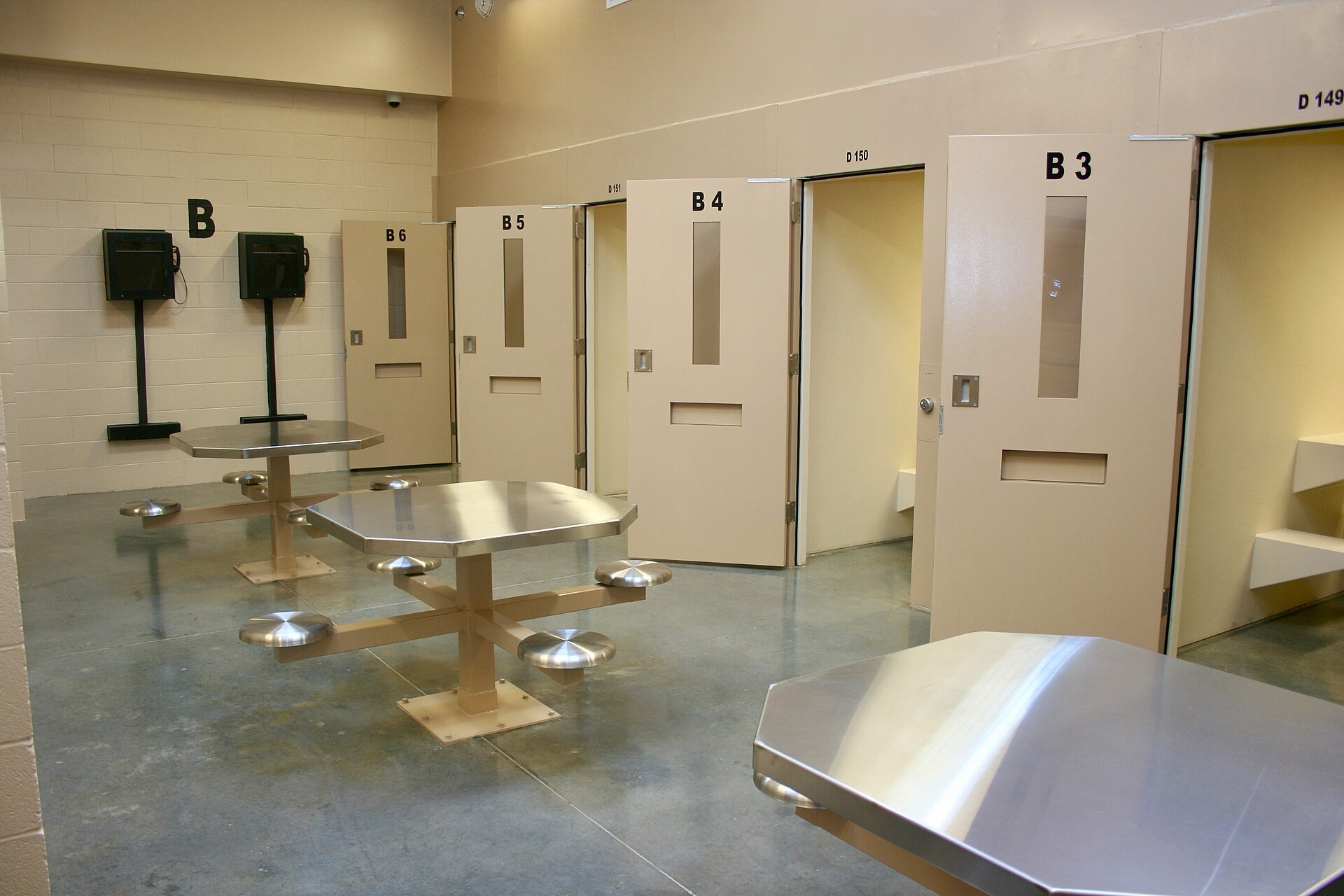 Office Employee Imprisoned for Life without Parole due to Lashing out over Minor Inconvenience